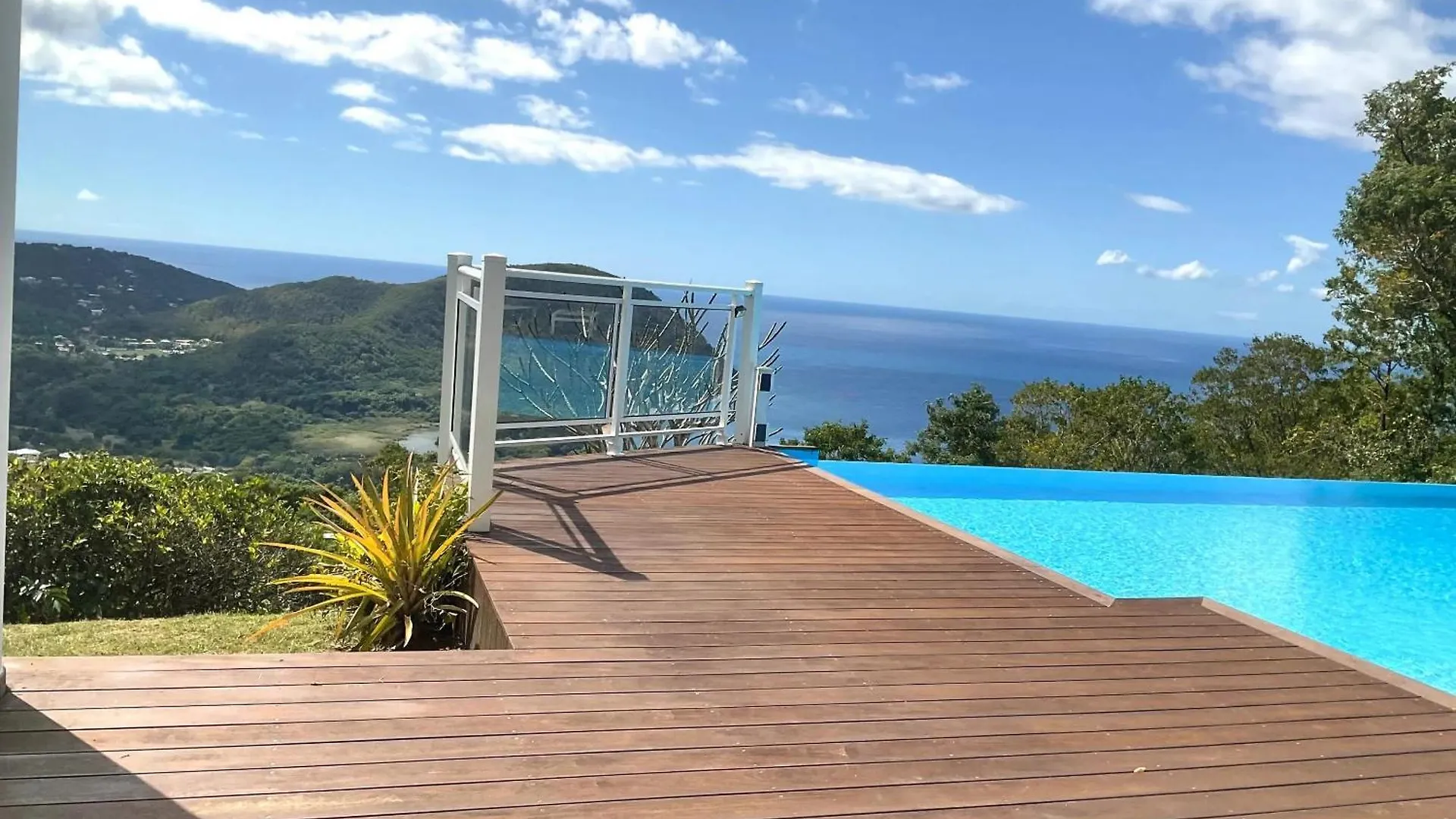 Belle Villa Avec Piscine A Cafeiere Radelin